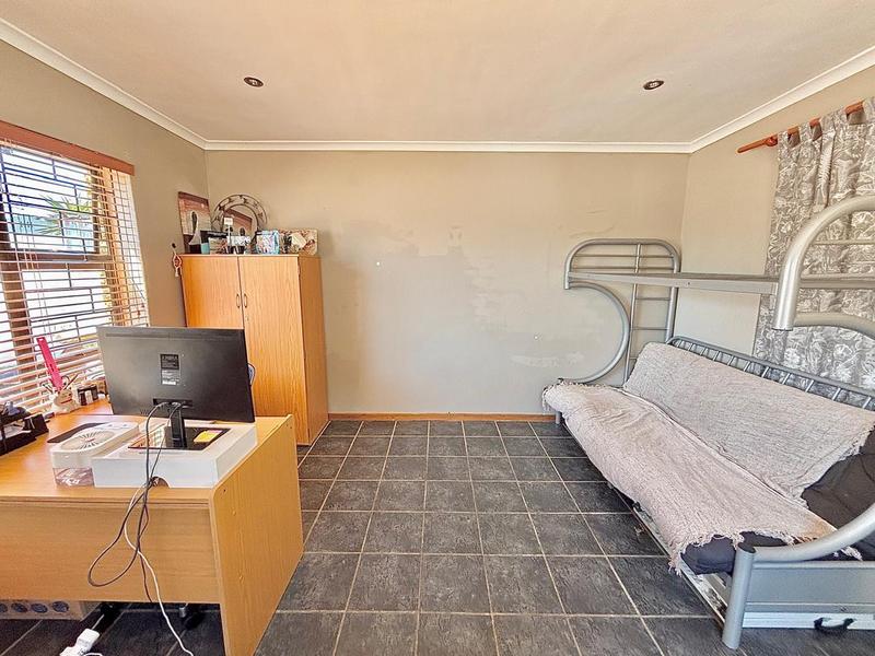 4 Bedroom Property for Sale in Richwood Western Cape